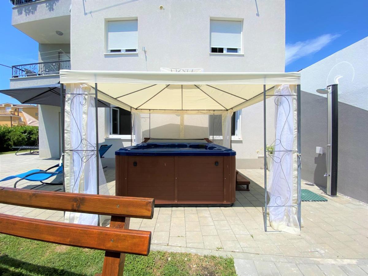 Lux Apartment Sea Shell With Jacuzzi Makarska Bagian luar foto