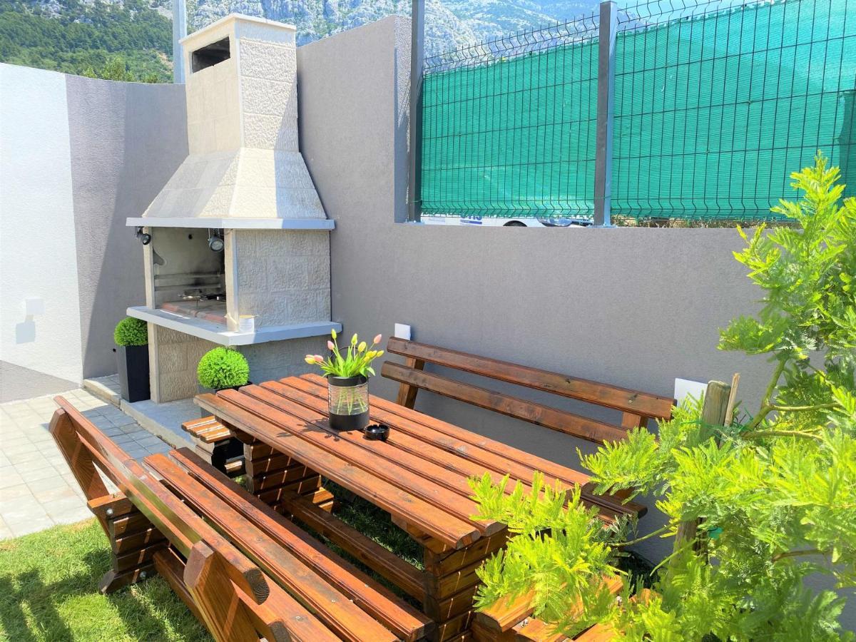 Lux Apartment Sea Shell With Jacuzzi Makarska Bagian luar foto