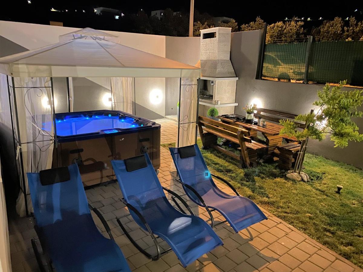 Lux Apartment Sea Shell With Jacuzzi Makarska Bagian luar foto