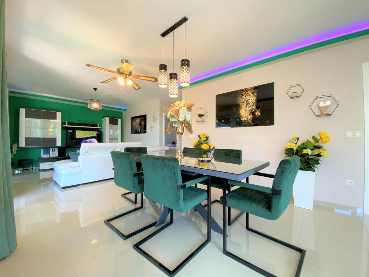 Lux Apartment Sea Shell With Jacuzzi Makarska Bagian luar foto