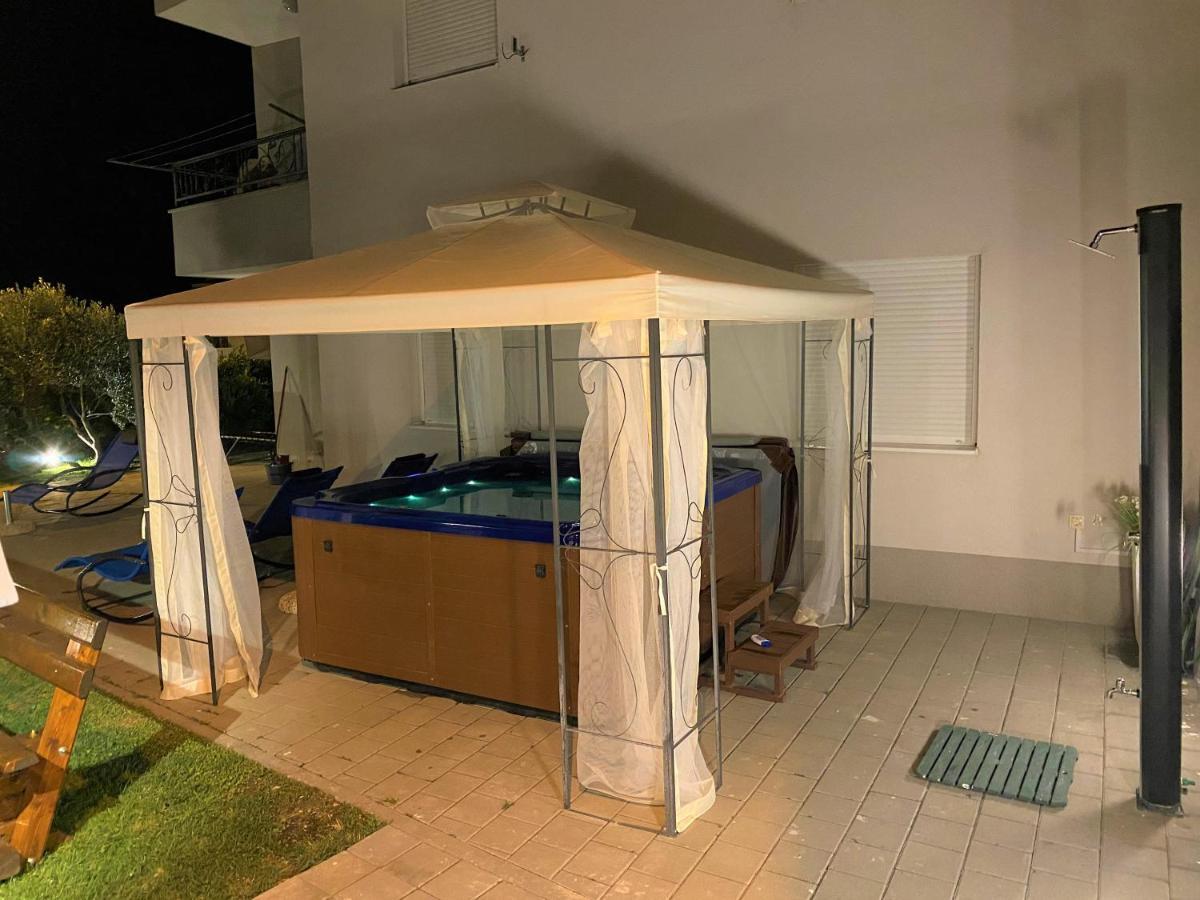 Lux Apartment Sea Shell With Jacuzzi Makarska Bagian luar foto