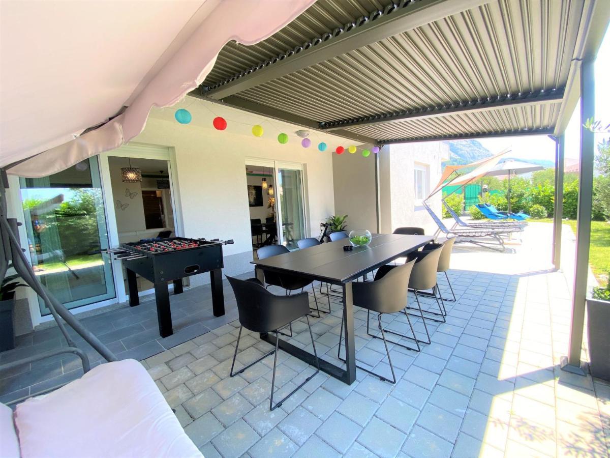 Lux Apartment Sea Shell With Jacuzzi Makarska Bagian luar foto