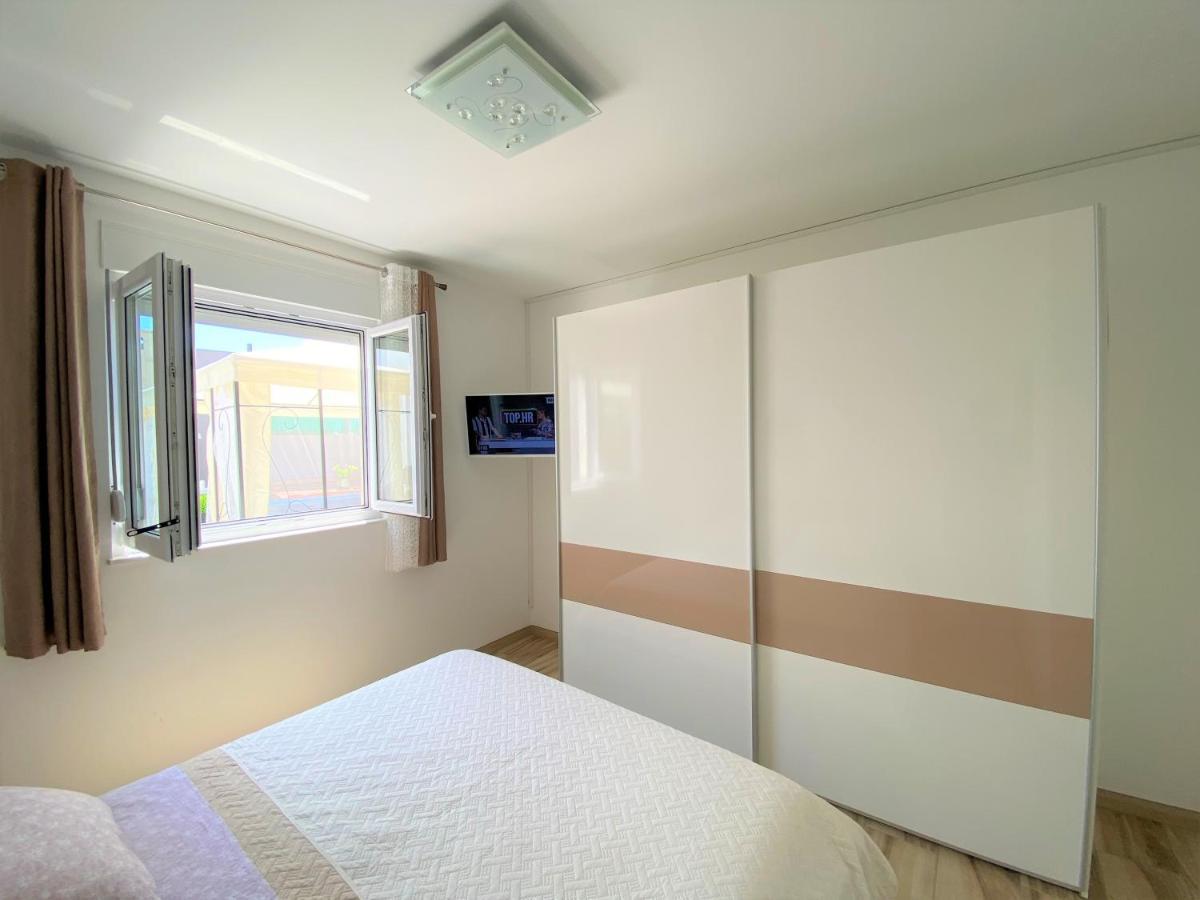 Lux Apartment Sea Shell With Jacuzzi Makarska Bagian luar foto